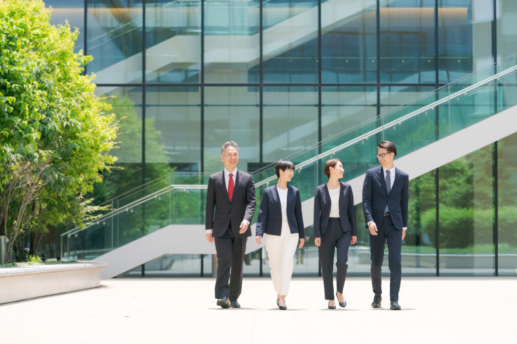 SMBC日興証券年齢別の年収目安